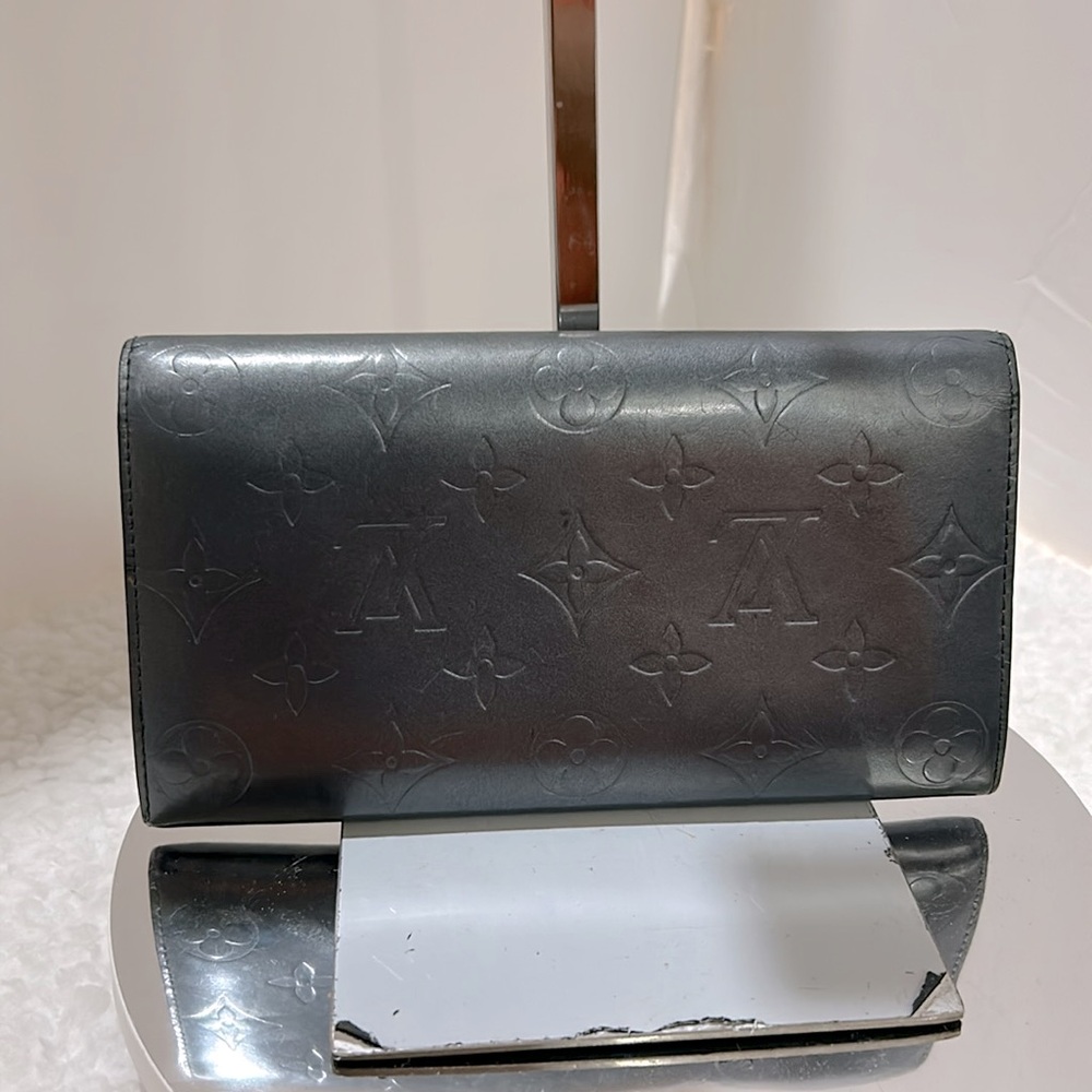Louis Vuitton Gray Monogram Matt Vernis Wallet EUC - Picture 2 of 12